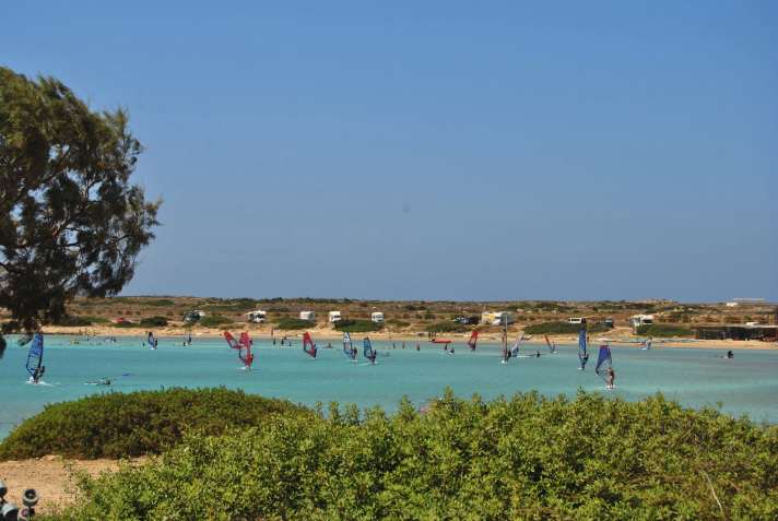 Chicken Bay is ideal for intermediates - this is mainly due to the sandy standing area and the good infrastructure.