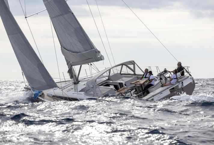 yacht/alin4372_715de89f35ce1de0d0b7275089867653