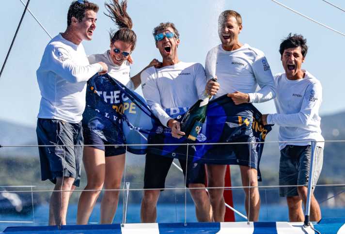 yacht/tore-02-05-250920-ml-185_f52f15ee6d363e7cf093ff5e00a7d9b9