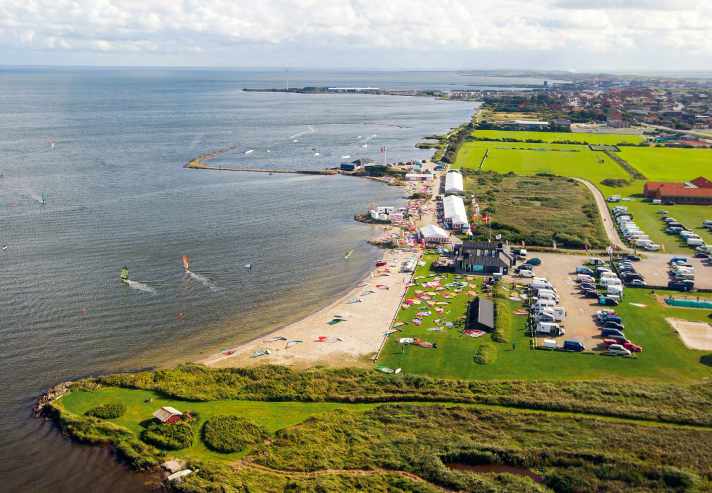 Ringkøbing Fjord is one of the best beginner and intermediate areas in Northern Europe. The PWA Slalom World Cup has also been held here several times.