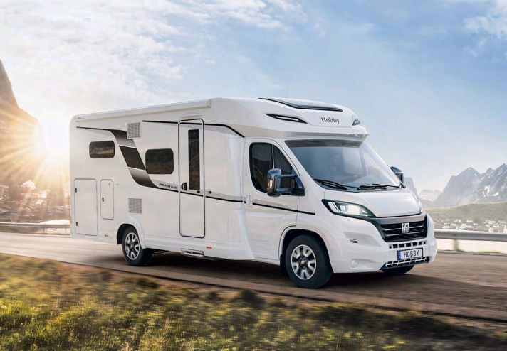 Teilintegriertes Wohnmobil - für Paare und Familien geeignet