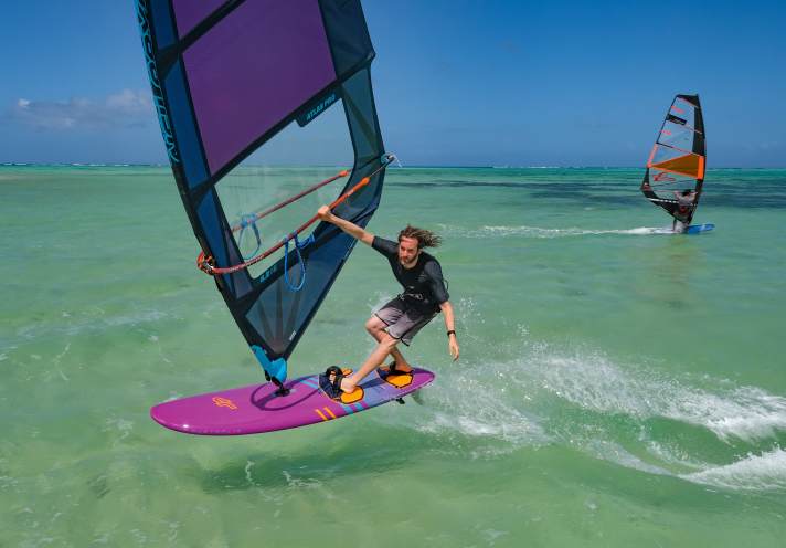 Freemoveboards: Drehfreudiger als alle anderen Flachwasserboards, top für anspruchsvolle Classic Moves,super für leichtere Surfer. Mit Potenzial für Brandungsreviere.