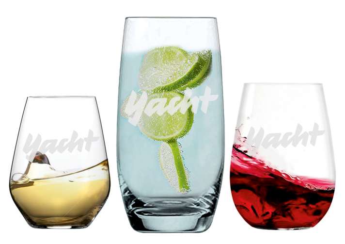 A personal touch for the on-board bar: Glasses with engraving for every application.