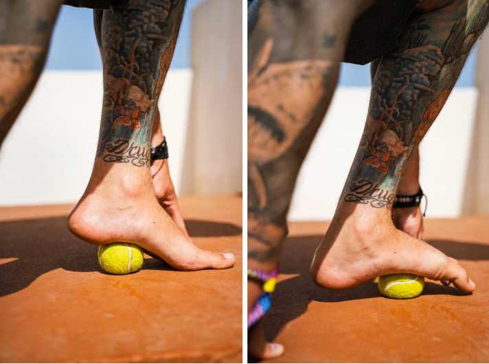 Find trigger points and loosen adhesions in the fasciae.