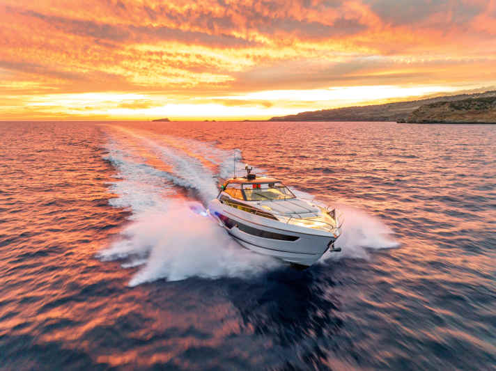 Sunseeker Superhawk 55