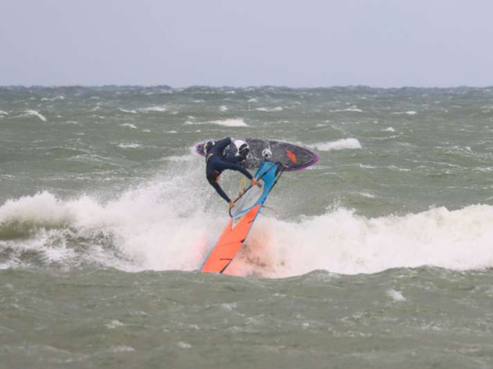 surf/img-1140_2e2cdd5ccd8a136e87e3f15d0e81c89b