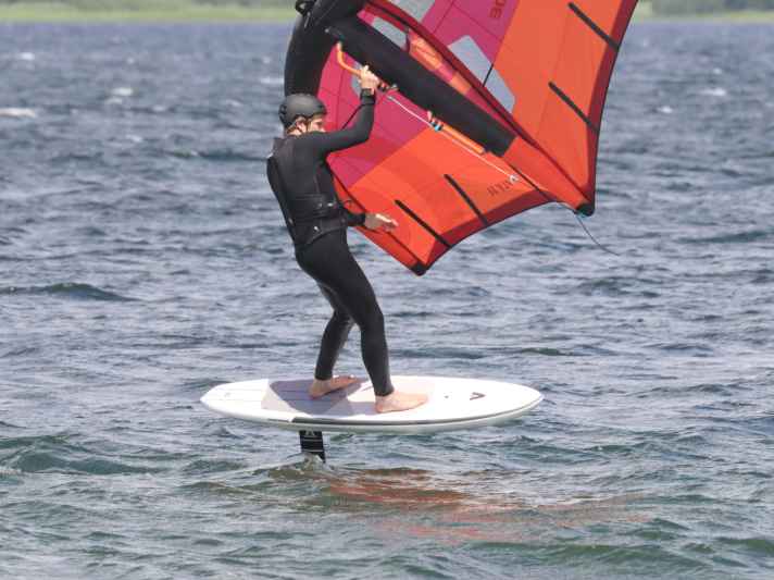 The Fly 2 can be steered precisely using the fixed handles