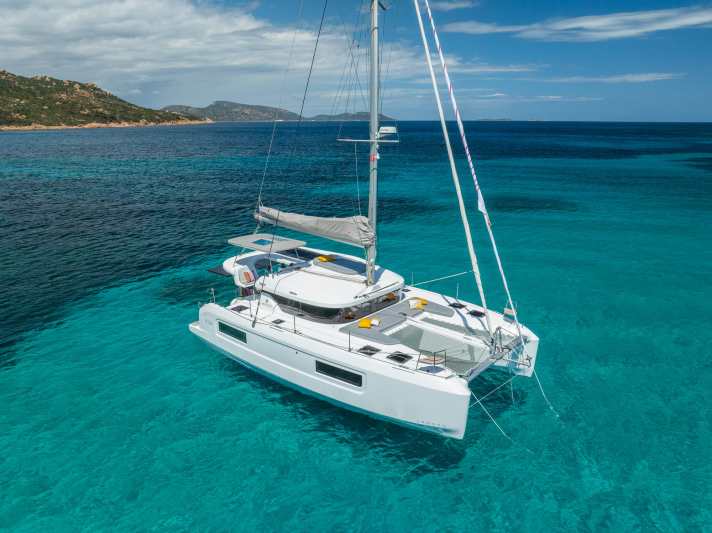 yacht/lagoon-38-sail-1_6ef3e40cfbfeb9e06aff8da4282bc290