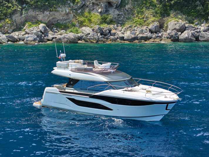 Prestige F4
