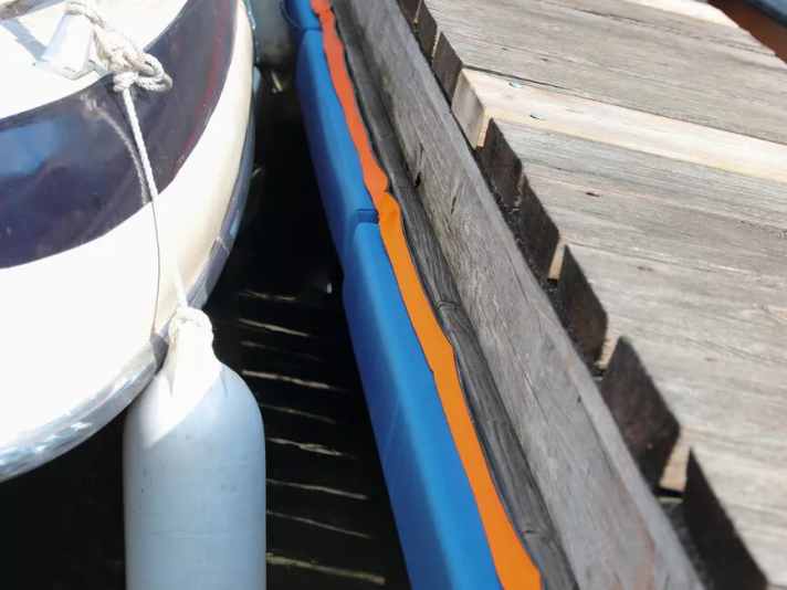Jetty fender from the company SeaEQ