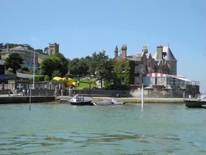 Royal Yacht Squadron. | n.