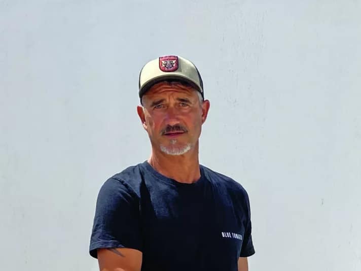 "The shorter the board, the fewer paddle strokes you have available when paddling out. With very short boards, one or two strokes and then you're already turning out of the wave again." - Josh Welz, 83 kilos