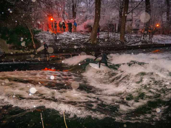 Winterliches Wasser im Eisbach entlarvt beim Waschgang jede undichte Stelle sofort.
