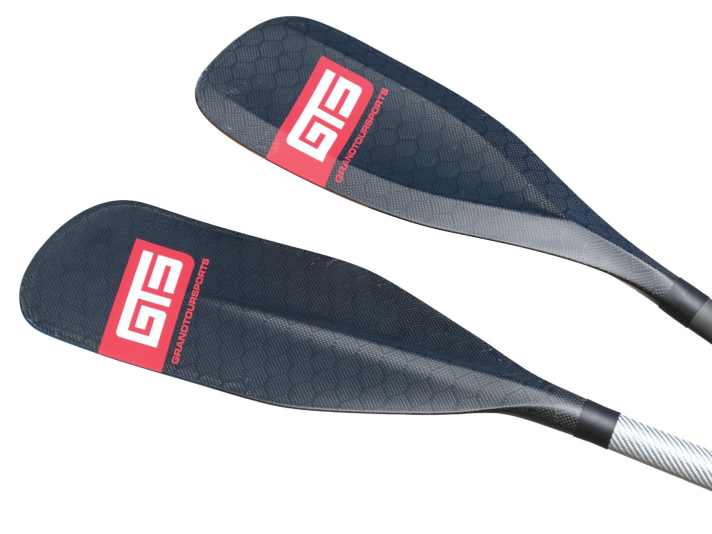 The GTS paddle blades: GTS Narrow 85 UD in modern spoon shape (top). GTS Narrow 100 Pro (bottom).