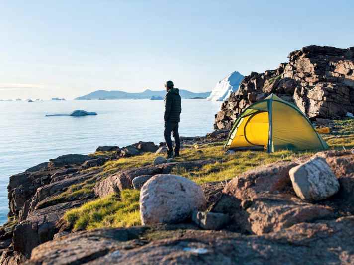 Lonely sleeping places under the midnight sun