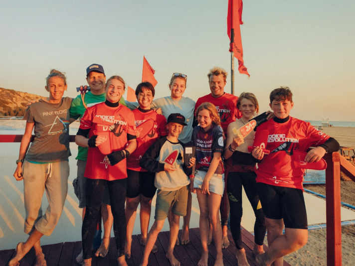 Lina and Yannik's wave beginner camps are exclusively for women.