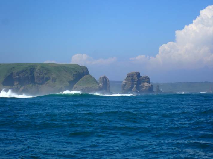 The east coast is wild and unprotected, and it is often not possible to land away from the harbours