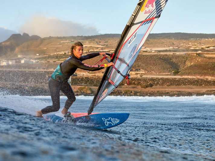 »Ums Windsurfen mache ich mir keine Sorgen. Die Hälfte der Leute hier in Pozo auf dem Wasser sind Kids.«
