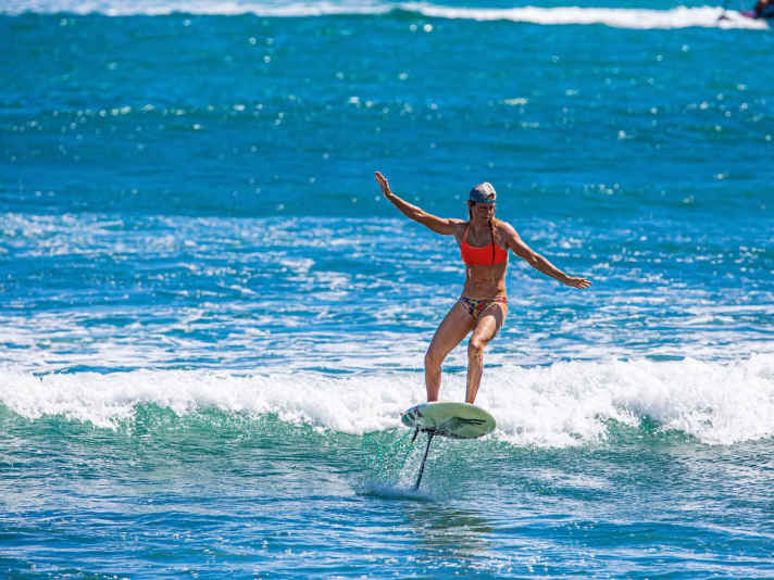 "Prone foiling" is what the Americans call foil surfing. "You can ride waves with it and have crazy fun in rubbish conditions where nothing else works!" says Shawna.