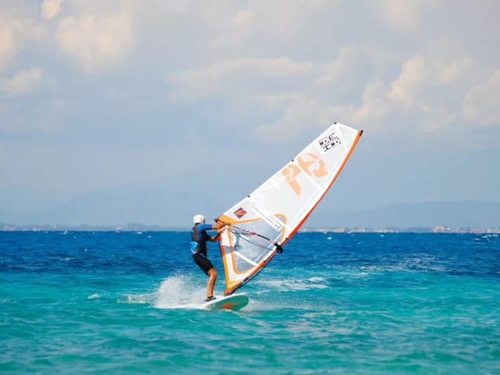 Cream conditions in Lefkada