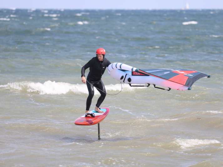 We also tried out the Slingshot Glide 925 in the Baltic Sea dunes