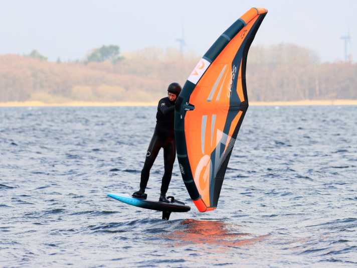 GA Cross Wing