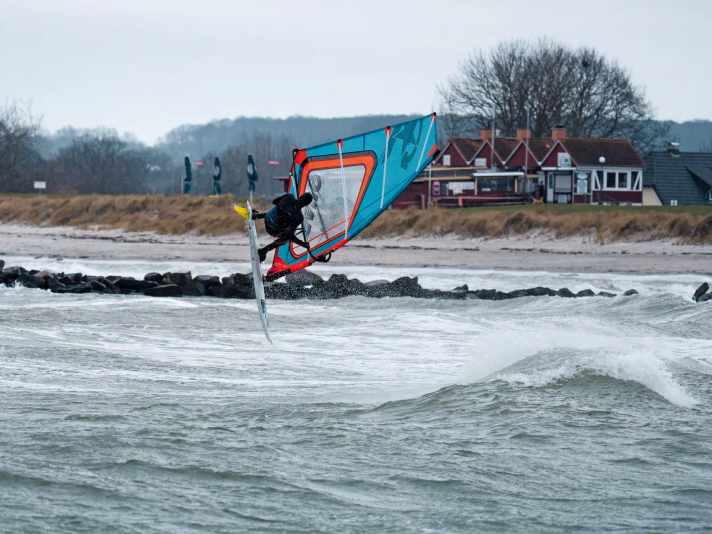 Schönberg beach also mutates into a wave spot during easterly storms. The beach holidaymakers have long since left.