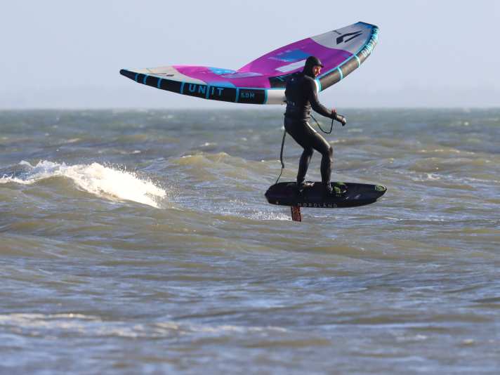 Beim Driften auf der Welle sind beide Varianten des Unit sehr neutral