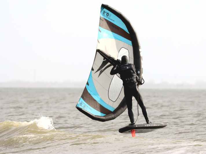 The MK4 looks taut, the new handles allow variable positions