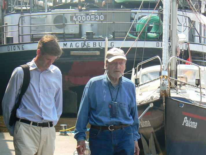   Gebhard im Gespräch mit YACHT-Redakteur Lasse Johannsen