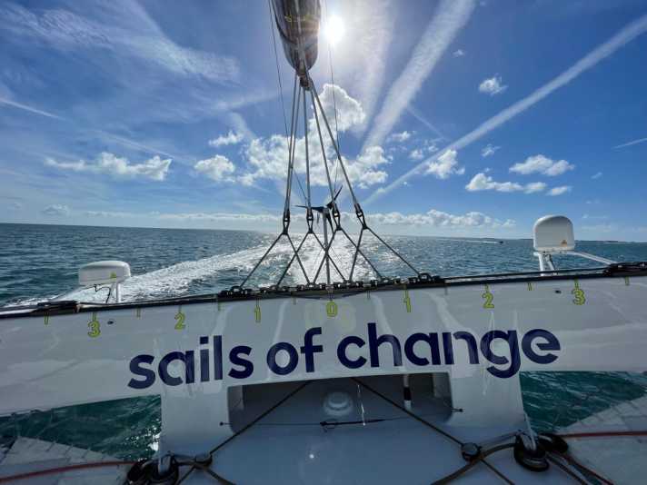   The team's mission: "Sails of Change" - change under sail in favour of a sustainable course for the future of the world and its oceans. This includes the targeted records as well as the environmental commitment