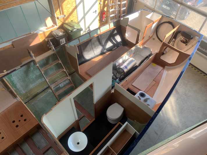   Im Ausbau bei Janssen & Renkhoff: Tide 36 von MFH Emden