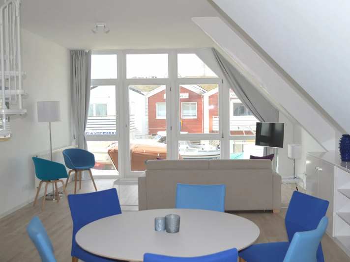 Relax with a view of the Heligoland lobster shacks