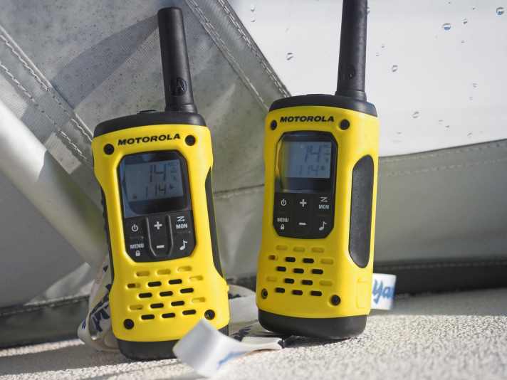 Walkie Talkies sind eine gute Möglichkeit für die Kommunikation mit Freunden oder dem Beiboot
