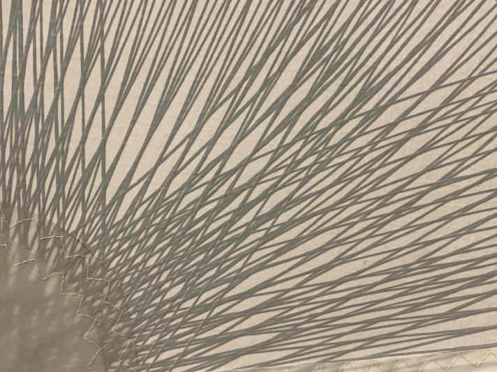 Fibres porteuses de charge entre tafetta et thermoplastique