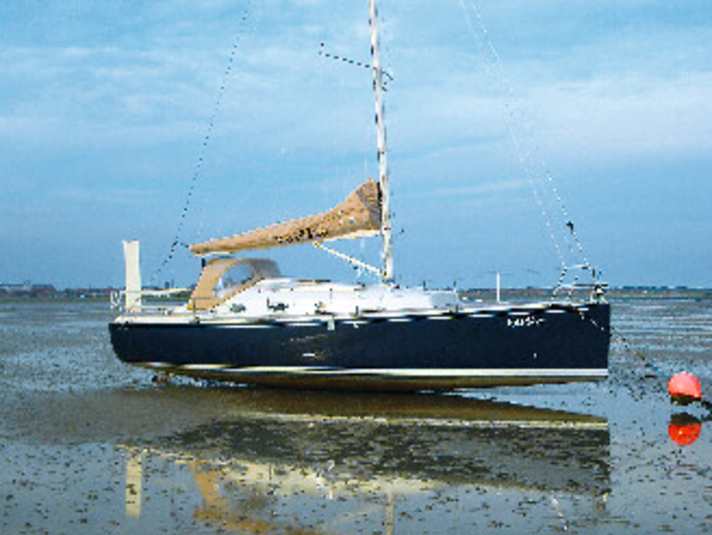   Tide 34: Wadden yacht borrowed from a dinghy cruiser