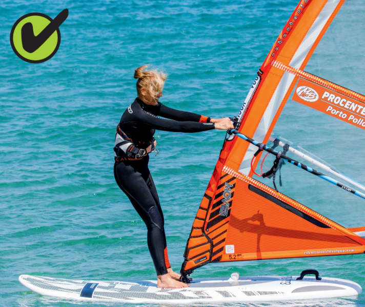 Correct: The arms are stretched, the boom is pointing downwards