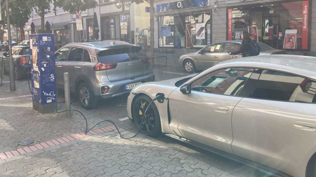 Fahrbericht Taycan GTS: Zwei Wochen unter Strom