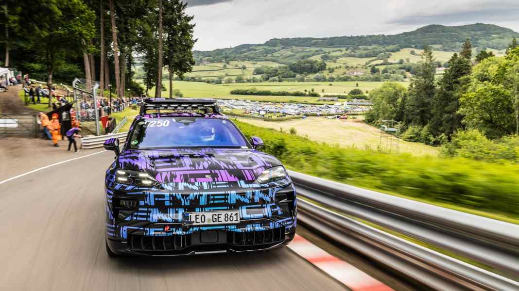 Porsche testet getarnten Cayenne Electric: Performance und Nutzwert