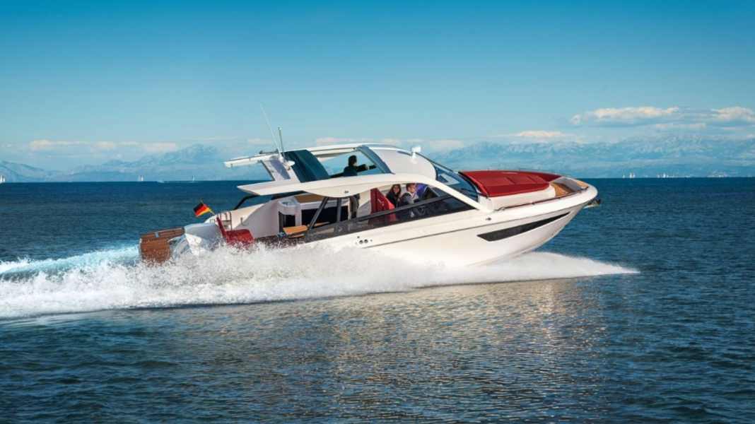 Test: Day cruiser with outboard motor - Bavaria Vida 33 HT