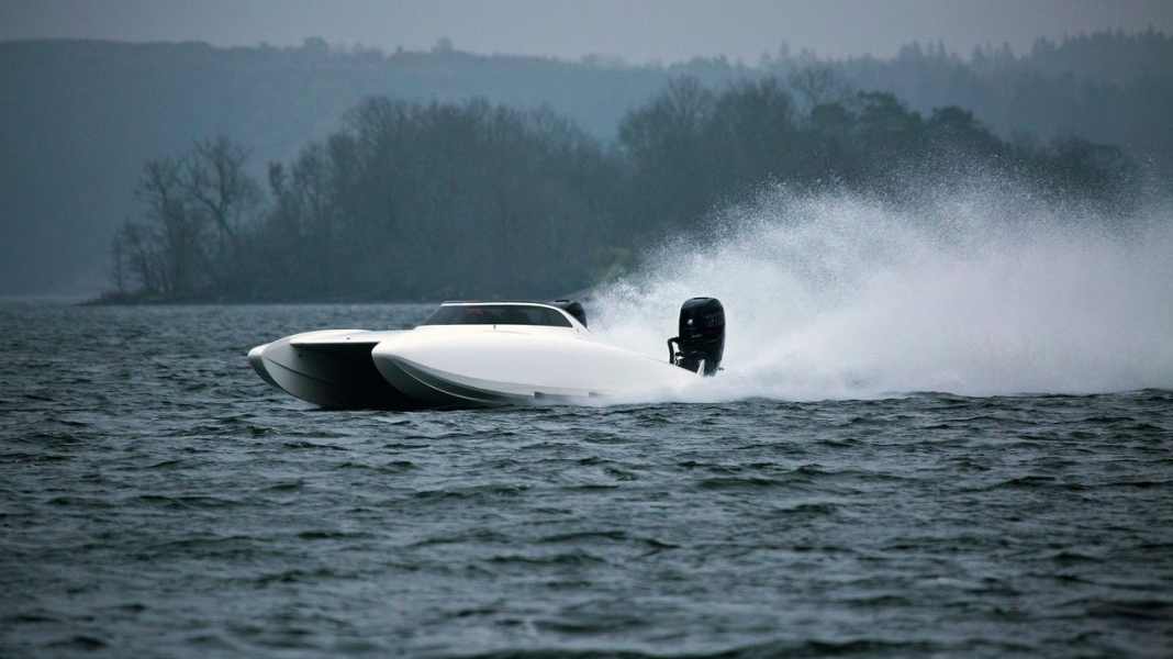 Catamarans on test - Take two