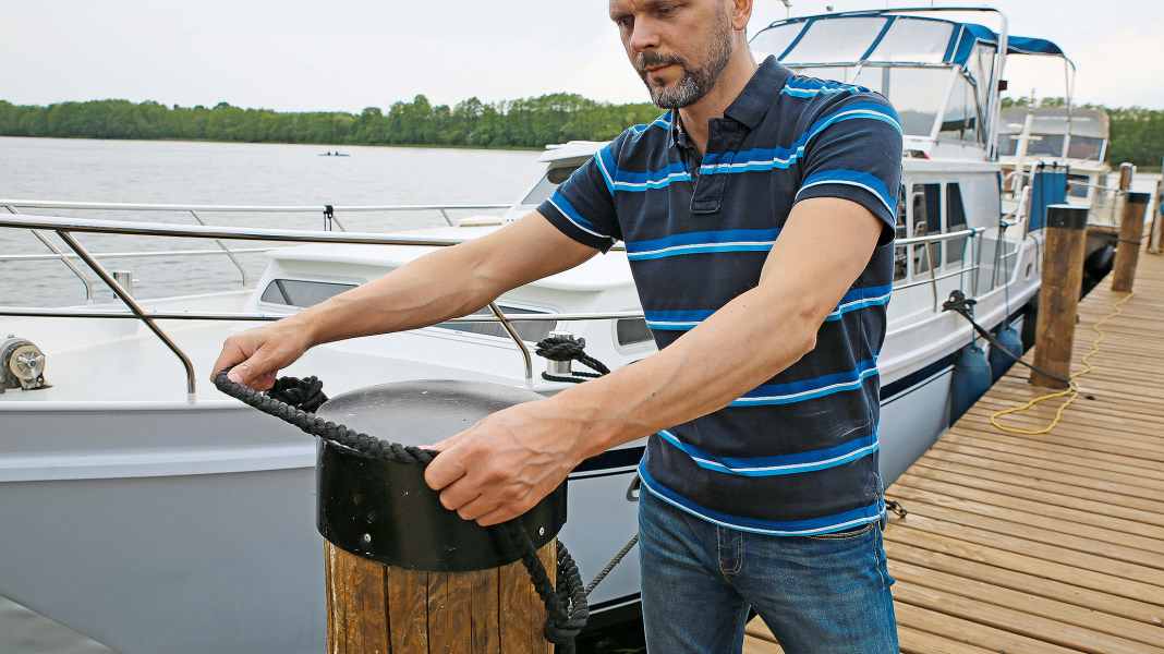 Port manoeuvres: What you should bear in mind when mooring and casting off