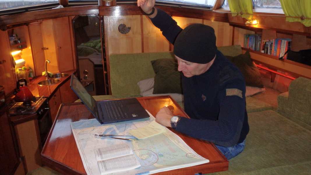 Legge: il Ministero dei Trasporti intende porre fine all'obbligo delle carte nautiche cartacee