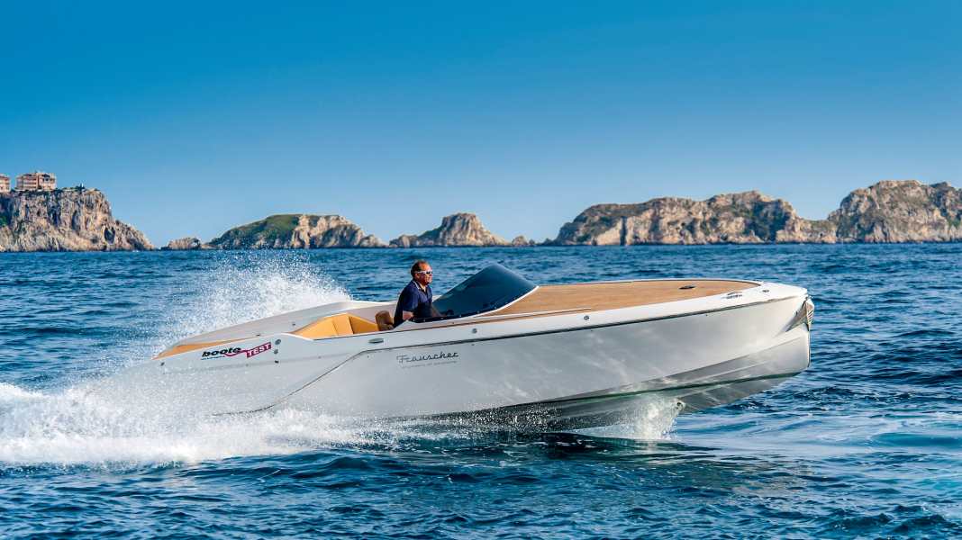Test: Frauscher 858 Fantom - Fesches Alpenmädel