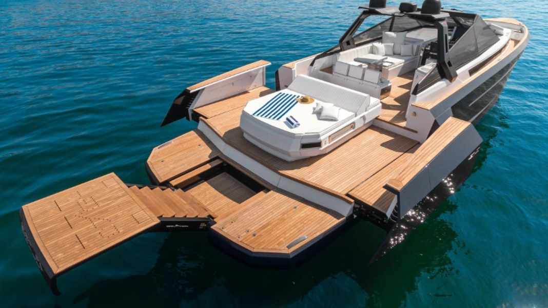 Equipment: Technology and design - Folding drop sides