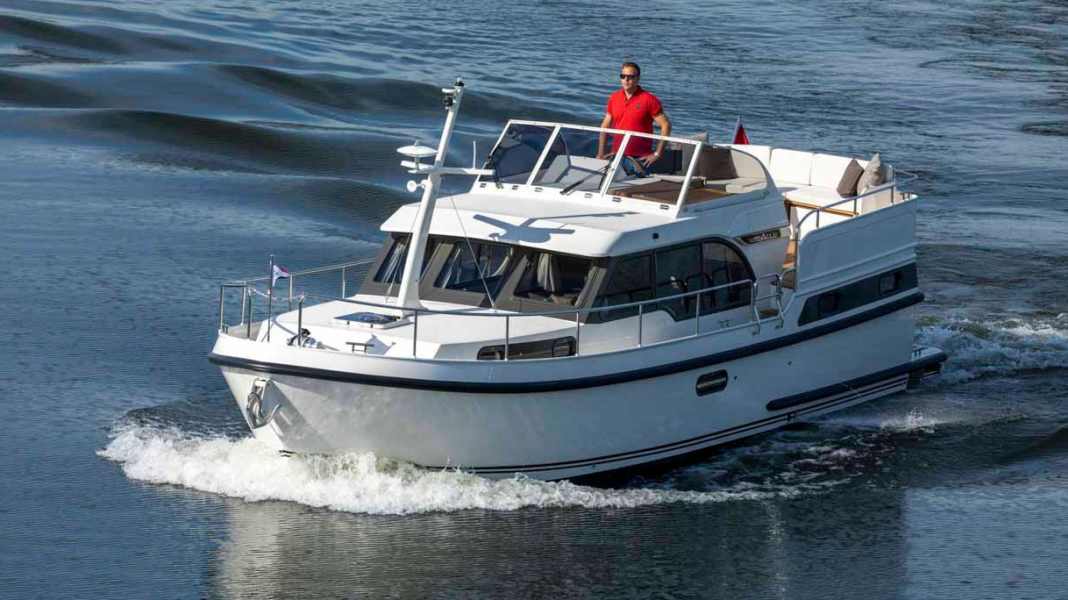 Test: Stahlverdränger mit Wellenantrieb - Linssen 35 SL AC
