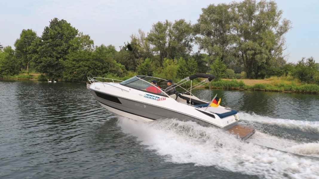 Test: Daycruiser mit Innenborder - Hellwig Vido V790 Cabin IB
