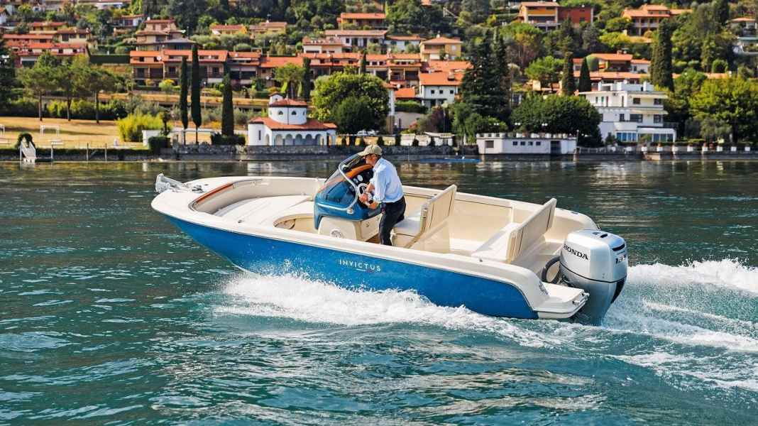 Novelty: Invictus 200 FX - A matter of opinion