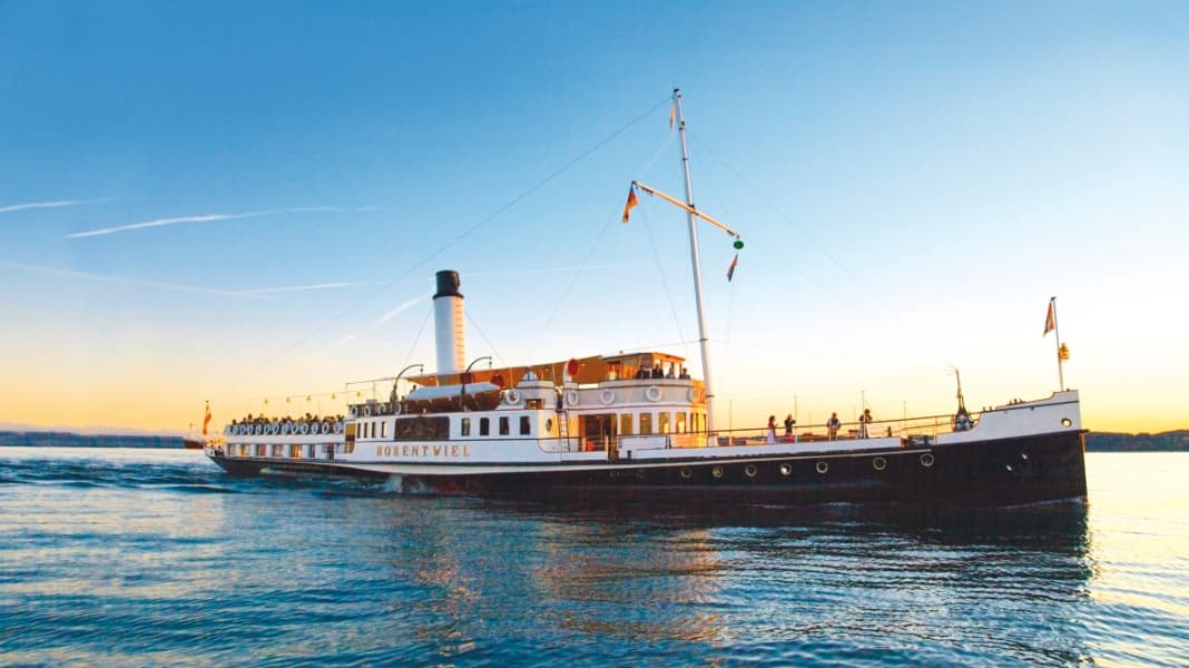 Lake Constance steamer Hohentwiel - Time travel on the paddle steamer Hohentwiel