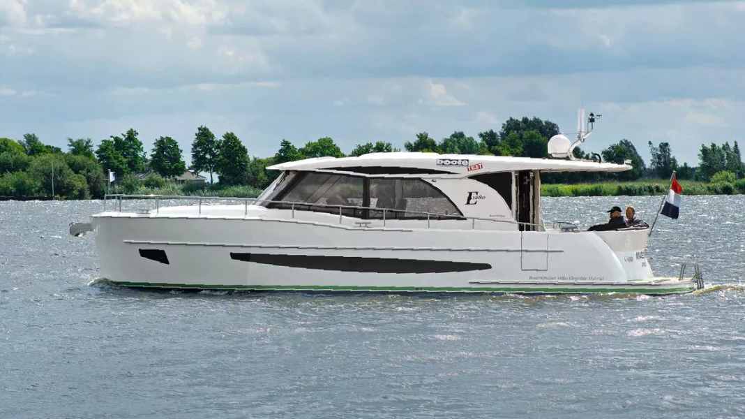 Test: Boarncruiser 1280 Elegance Hybrid - With the power of two hearts